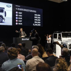 Двухмиллионный экземпляр Land Rover Defender был продан за 549 000 евро