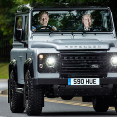 Двухмиллионный экземпляр Land Rover Defender был продан за 549 000 евро