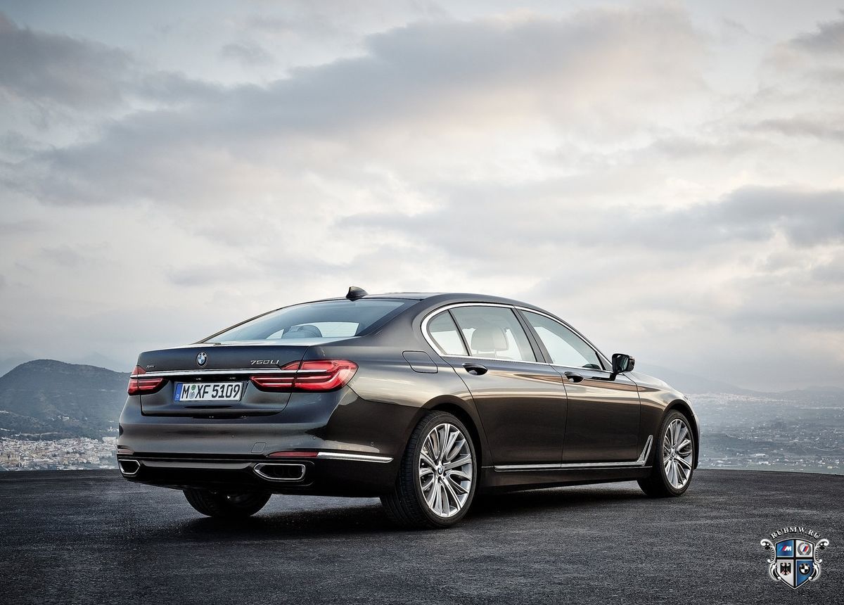Озвучены сроки появления BMW 7 Серии с 2,0-литровым двигателем