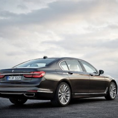 Озвучены сроки появления BMW 7 Серии с 2,0-литровым двигателем