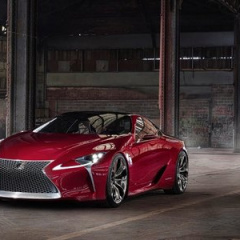 Lexus анонсировал представление новой модели в текущем месяце