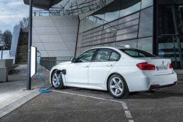 Краш-тест BMW 328i (F30) BMW 3 серия F30-F35