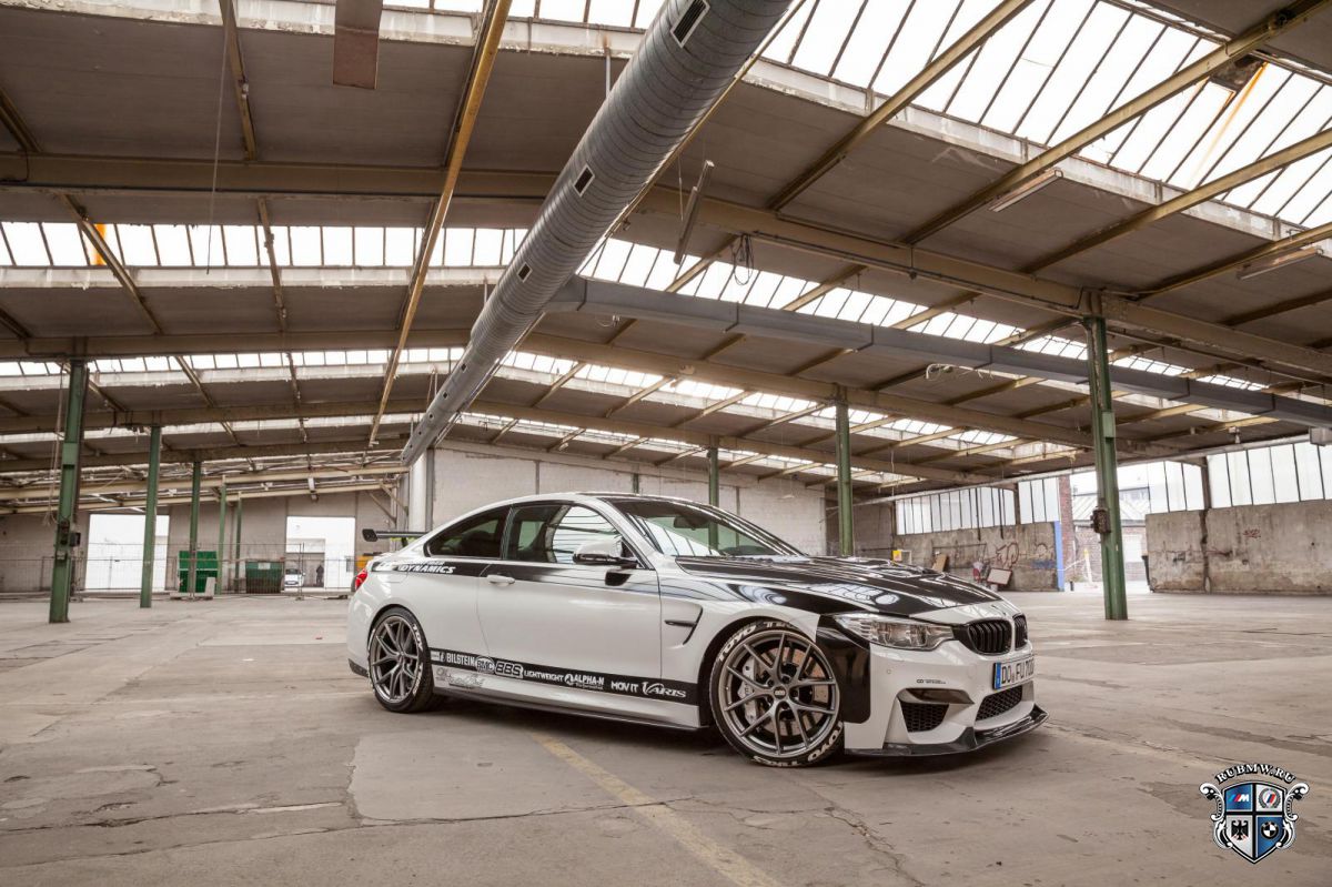BMW M4 в исполнении Carbonfiber Dynamics