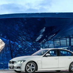 BMW 330e iPerformance поступит в продажу летом