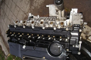 двигатель (столбик) BMW E65