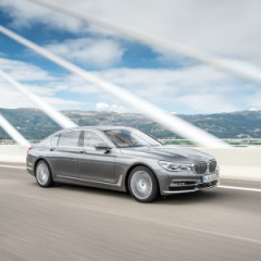 Озвучены рублевые цены на новые модификации BMW 7 Серии