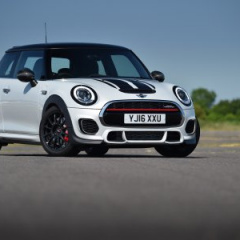 Представлена спеверсия MINI JCW Challenge