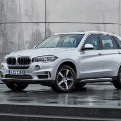 BMW X5 xDrive40e получил рублевый ценник