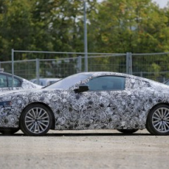 На закрытом полигоне тестируют возрожденное купе BMW 8 Series