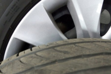BMW :: 1 серия :: F20 Шины зимние шип. runflat, летние, штамп. диски F20,F30,E87 R16 BMW 1 серия F20