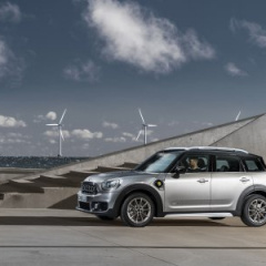 MINI Cooper SE Countryman ALL4: первая гибридная модель с возможностью движения исключительно на электротяге