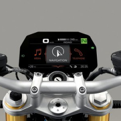 BMW Motorrad создает цифровую панель приборов для мотоциклов