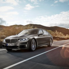 BMW 760Li xDrive приедет в Россию в январе 2017 года