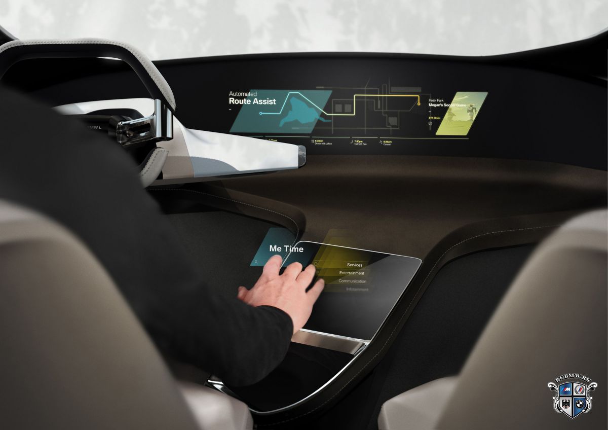 BMW HoloActive Touch: инновационный голографический мультимедийный комплекс