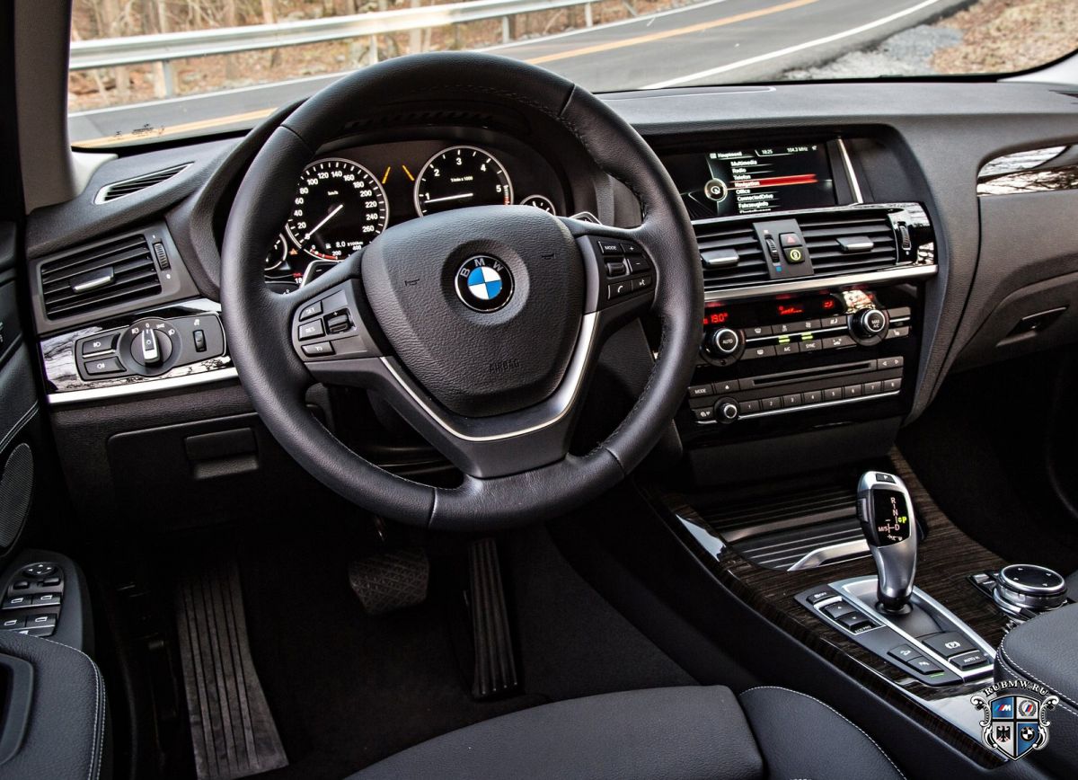 Озвучены сроки премьеры BMW X3 третьего поколения