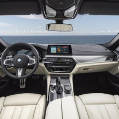 BMW M550i xDrive: новая спортивная версия