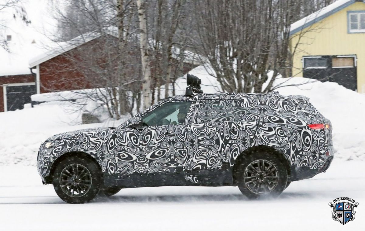 Jaguar Land Rover тестирует новый спортивный кроссовер