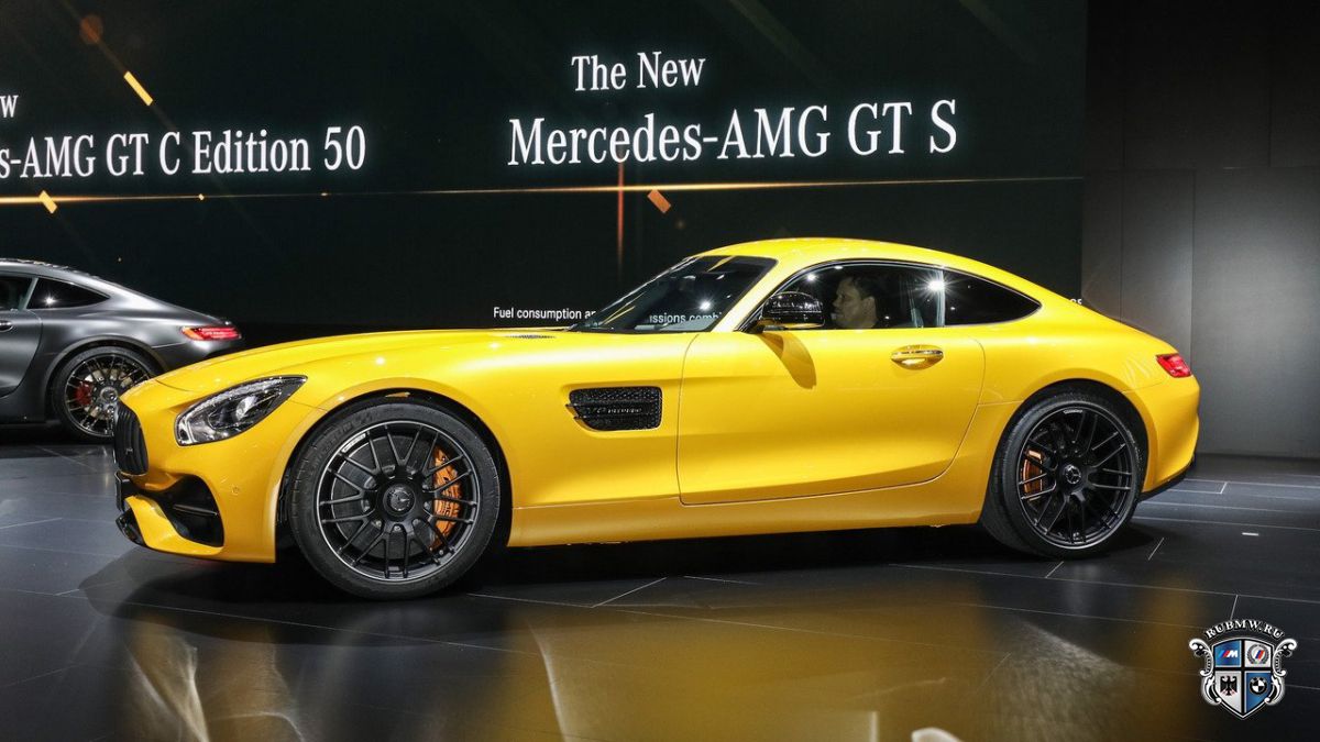 Обновленный Mercedes-AMG GT получил полноуправляемое шасси
