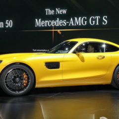 Обновленный Mercedes-AMG GT получил полноуправляемое шасси