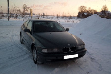 Продам BMW 523i E39 1999 270000 руб.