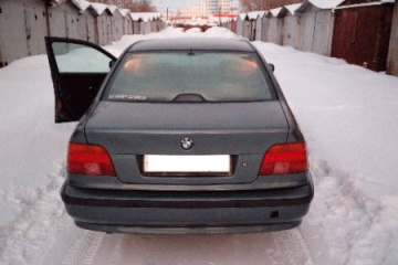 Продам BMW 523i E39 1999 270000 руб.