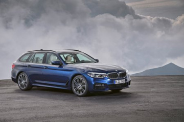 Проверка состояния, замена щеток и регулировка угла стеклоочистителей BMW 5 серия G31