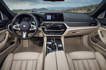 Предварительный осмотр и смена свечей зажигания BMW 5 серия G31