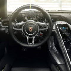 В России отзывают Porsche 918 Spyder
