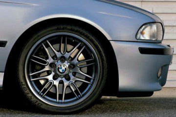 Замена передних тормозных дисков на BMW E39 BMW 5 серия E39