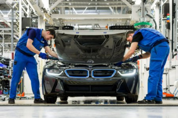 Конвейер BMW остановился из-за двух нетрезвых рабочих BMW Мир BMW BMW AG