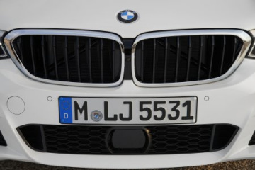 Проверка состояния, замена щеток и регулировка угла стеклоочистителей BMW 6 серия G32