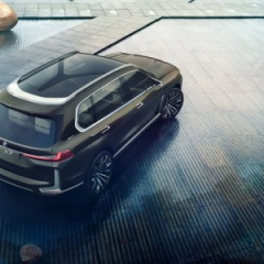 Рассекречен новый флагманский кроссовер BMW X7 iPerformance.