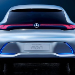 Компания Mercedes представила на автосалоне конкурента электрокара BMW i3