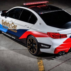 Баварцы превратили BMW M5 в машину безопасности для MotoGP