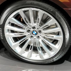 Баварцы решили переименовать роскошные BMW 7