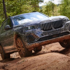 BMW X7 iDrive G07- туристический седан на семь человек