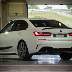 Фотогалерея нового BMW 3 серии, оснащенного M Performance Parts в «одежде» Alpine White