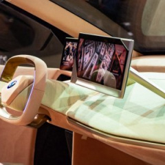 BMW Vision iNEXT официально представят в Лос-Анджелесе