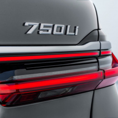 Первые официальные изображения BMW 7 серии Facelift 2019