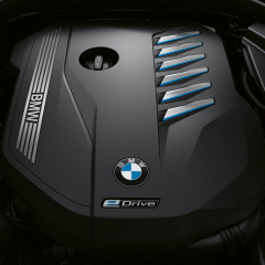 Новые подробности от BMW о новой 7-й серии Facelift и ее гибридных моделях