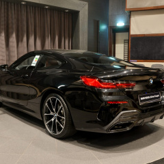 Индивидуальный BMW M850i xDrive с внешним пакетом BMW M Carbon