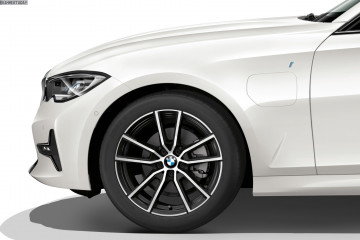 BMW 330e Touring G21 –гибридный универсал выходит на рынок BMW 3 серия G20-G21