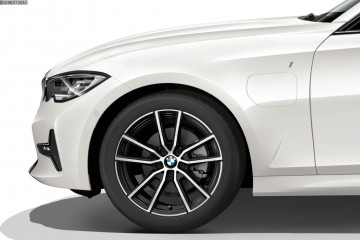 BMW 330e Touring G21 –гибридный универсал выходит на рынок BMW 3 серия G20-G21