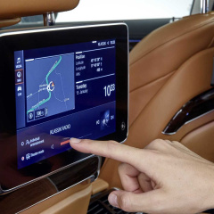 Cледующий седан BMW 7-й серии отказывается от своих двигателей V8 и V12 в пользу электрификации