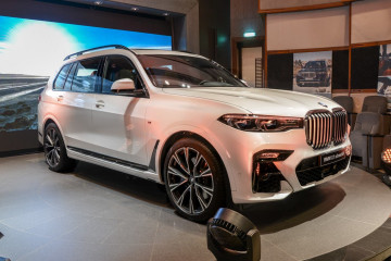 BMW X7 М50i с новым V8 мощностью 530 л.с. появится в Европе BMW X7 серия G07