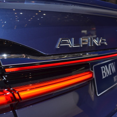 BMW Alpina B7 G12 LCI с фейслифтингом на автосалоне в Женеве
