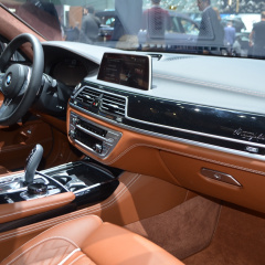 Эксклюзивный BMW M760Li 2019 – G12, фейслифтинг и V12