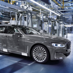 Топовая модель BMW 7 серии LCI запущена в серию в Дингольфинге