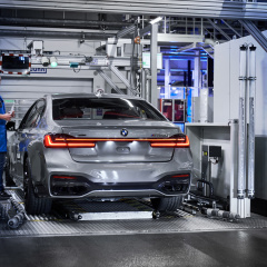 Топовая модель BMW 7 серии LCI запущена в серию в Дингольфинге