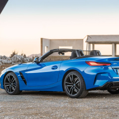 Версия BMW Z4 sDrive20i теперь стала доступна и в Европе